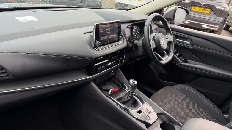 Nissan Qashqai 1.3 DiG-T MH Acenta Premium 5dr Petrol Hatchback